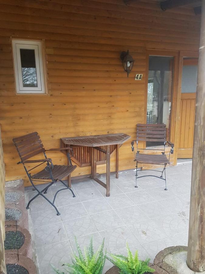 Ferienwohnungen! Kleine Bungalows Mit Terrasse! Stockhausen-Illfurth Esterno foto