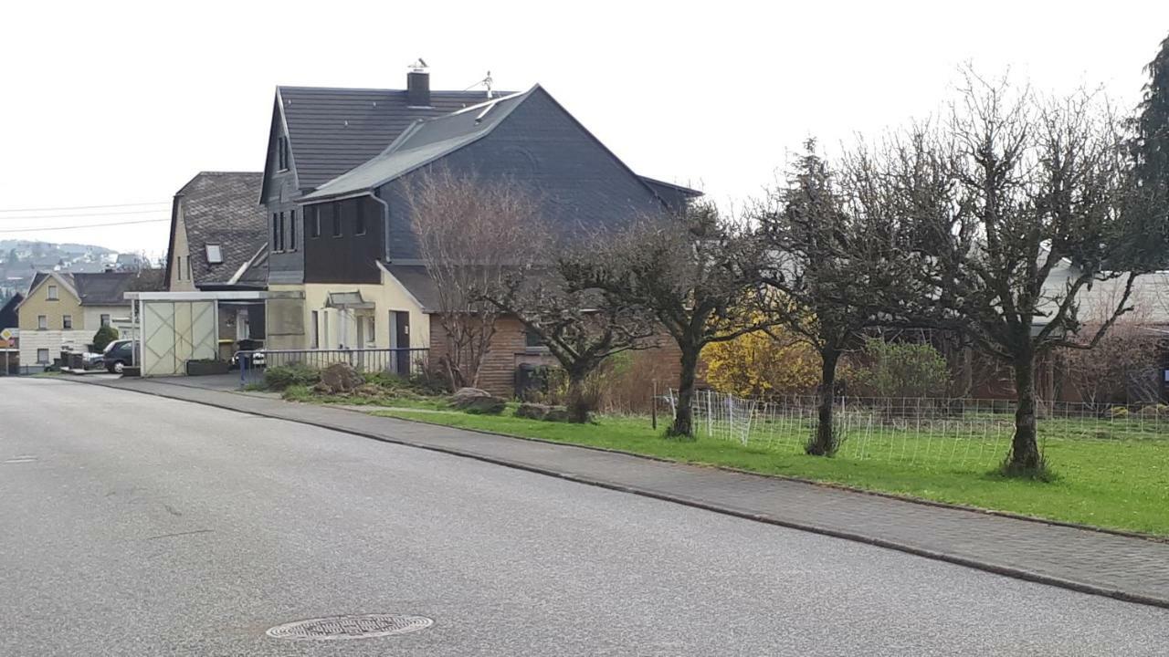 Ferienwohnungen! Kleine Bungalows Mit Terrasse! Stockhausen-Illfurth Esterno foto